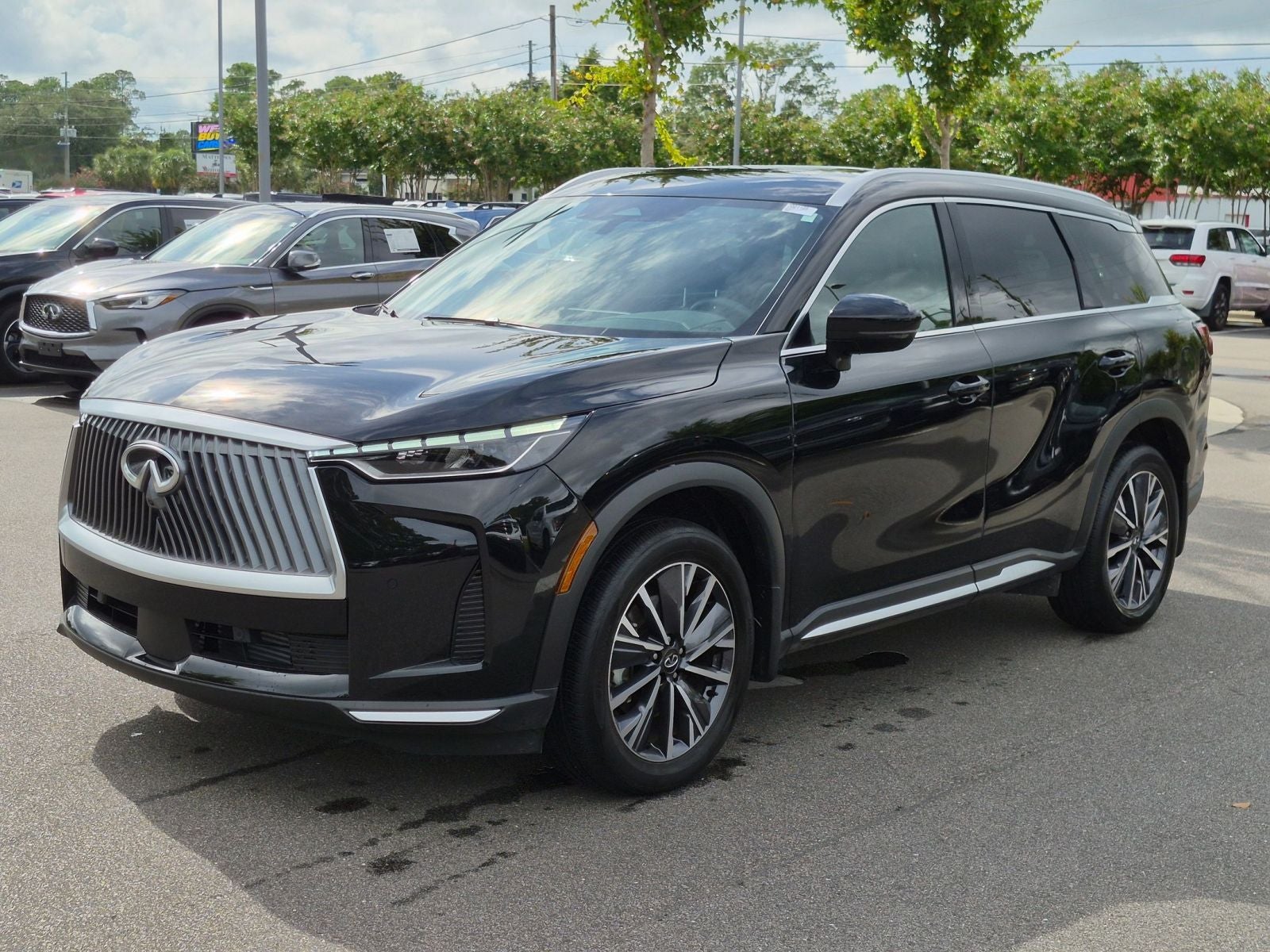 2026 INFINITI QX60 LUXE