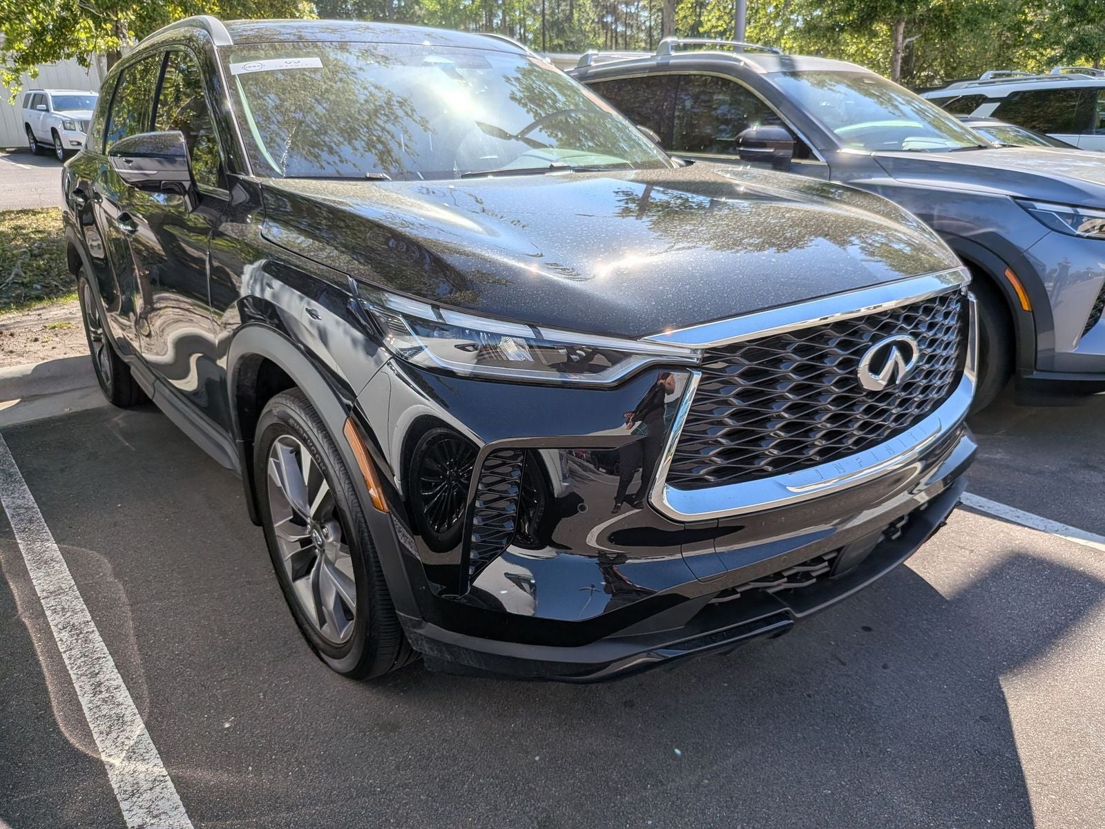 2025 INFINITI QX60 LUXE