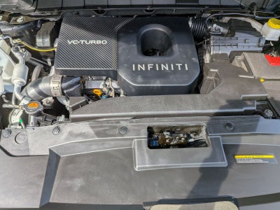 2025 INFINITI QX60 LUXE