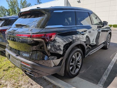 2025 INFINITI QX60 LUXE