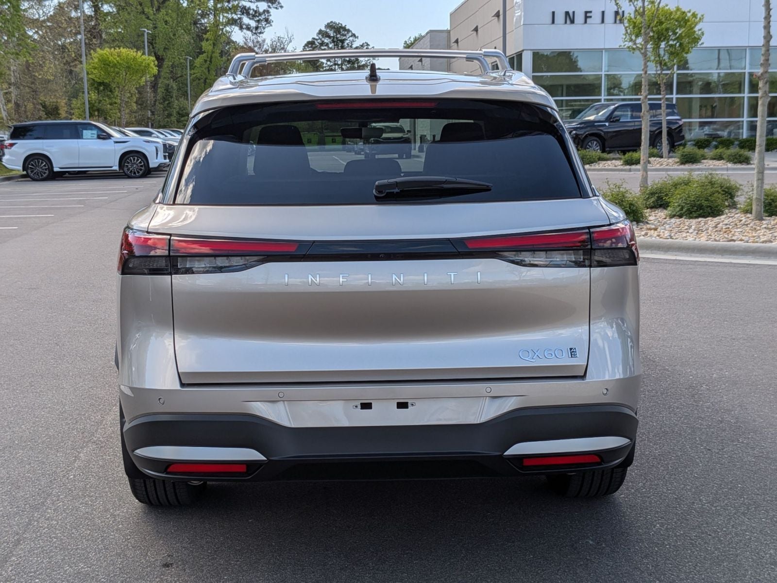 2026 INFINITI QX60 LUXE