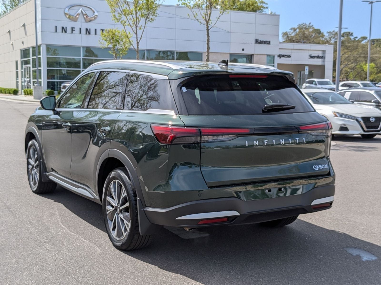 2026 INFINITI QX60 LUXE
