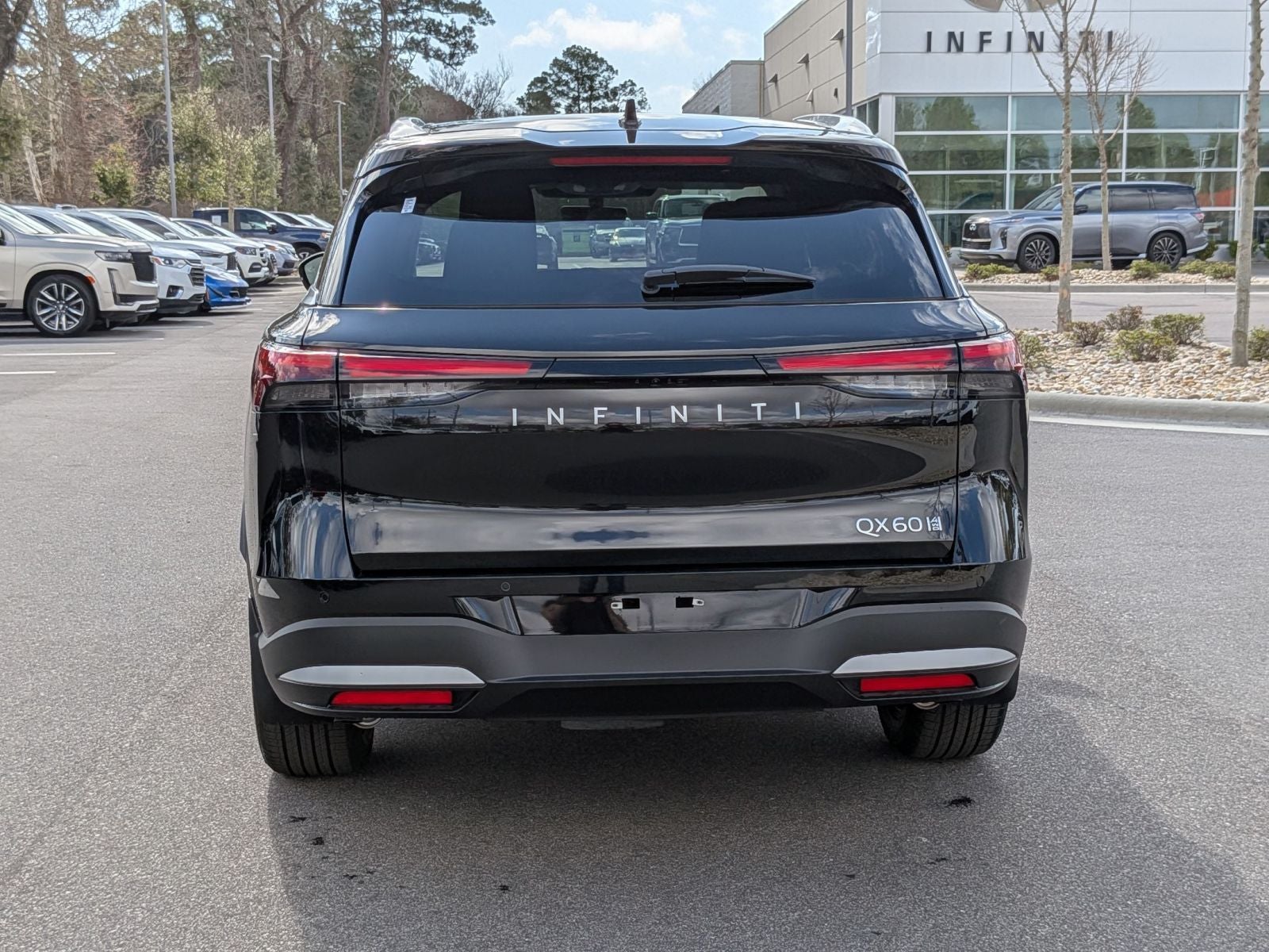 2026 INFINITI QX60 LUXE