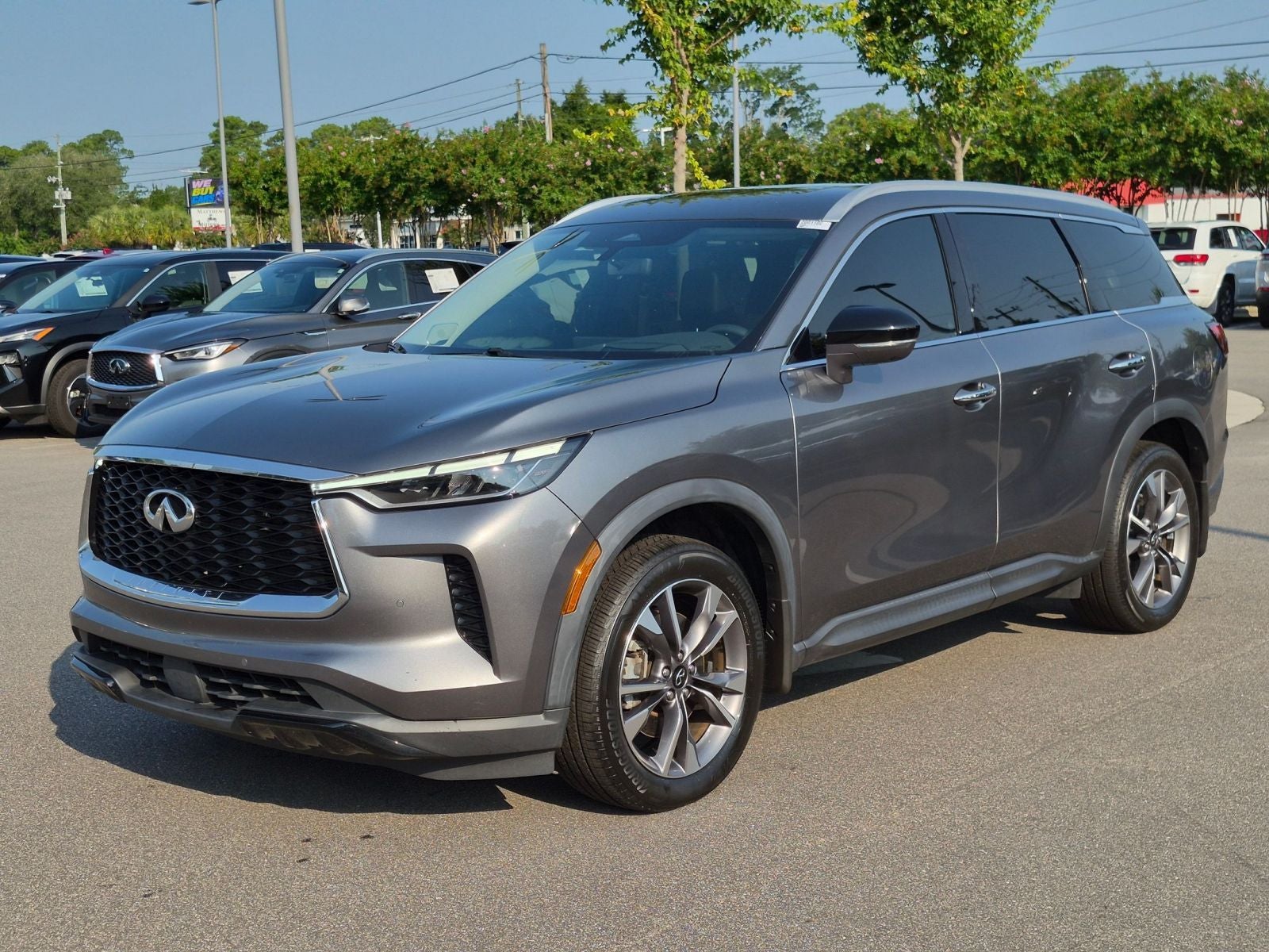2023 INFINITI QX60 LUXE