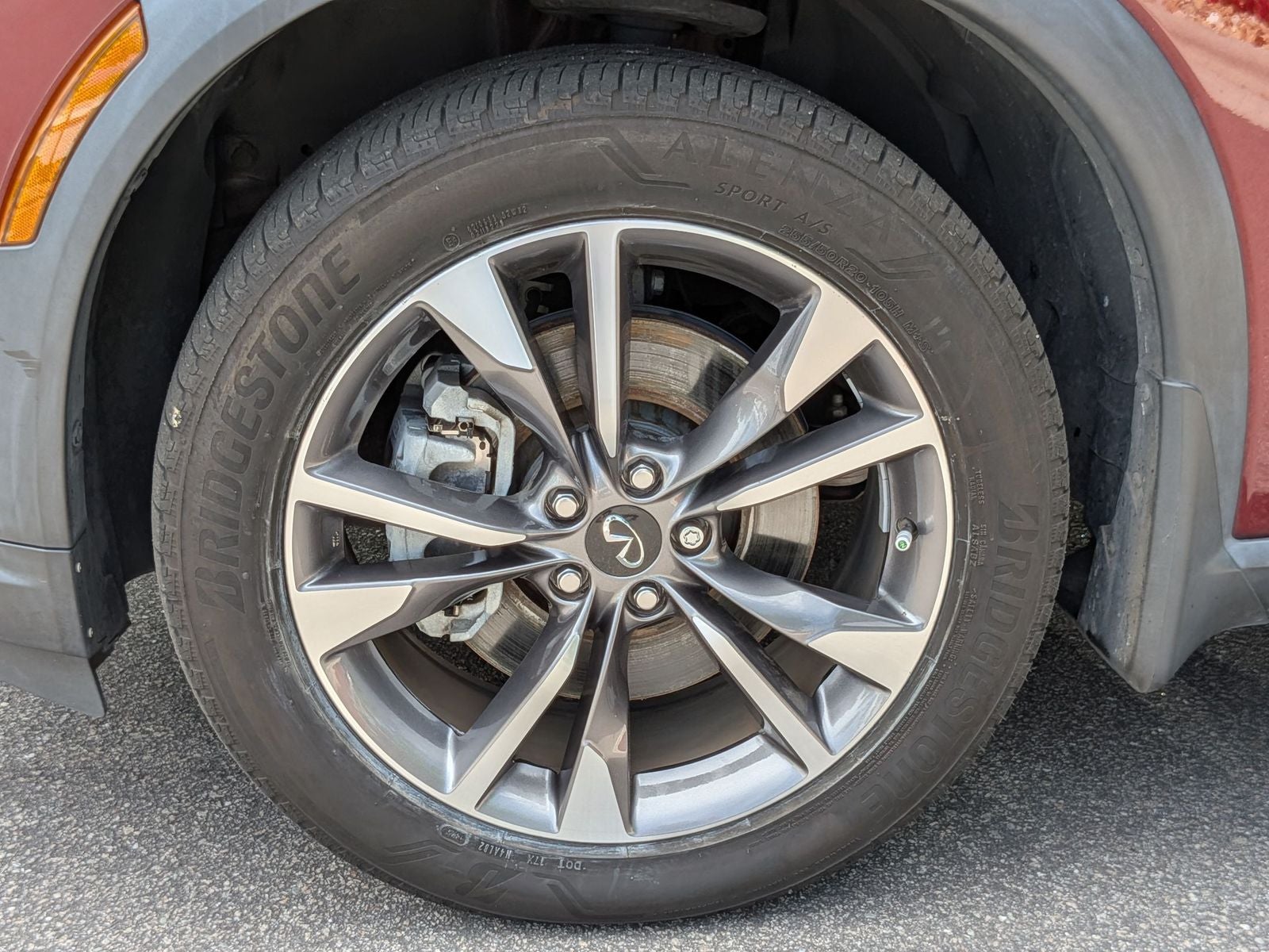 2023 INFINITI QX60 LUXE