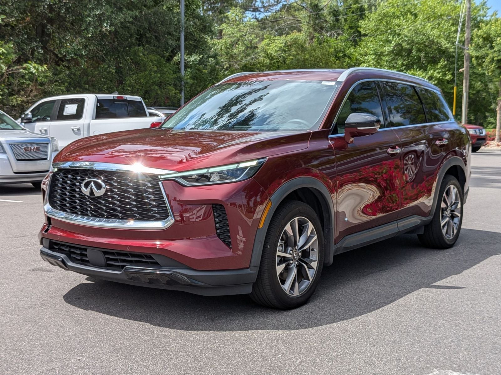 2023 INFINITI QX60 LUXE