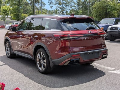 2023 INFINITI QX60 LUXE