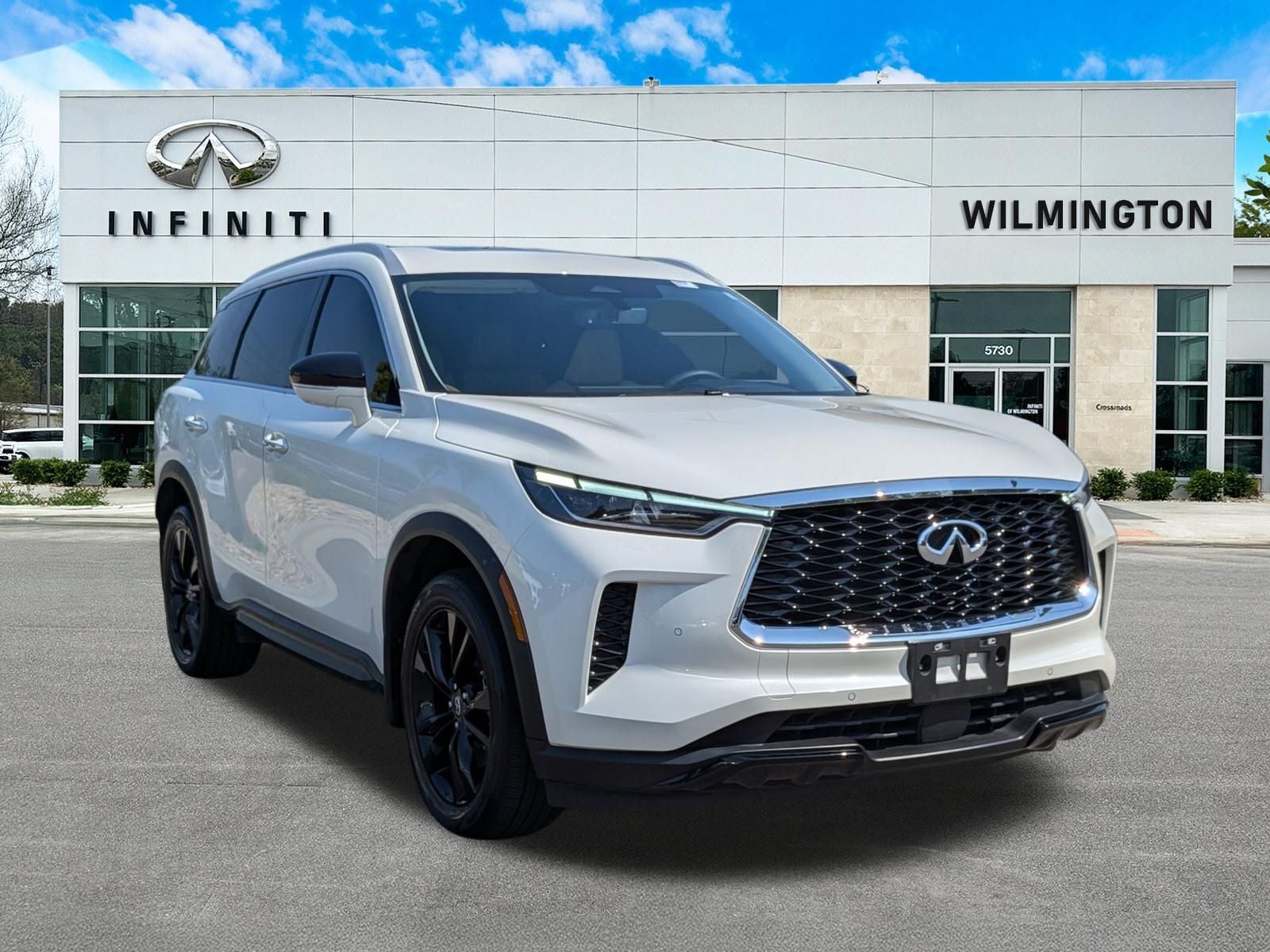 2023 INFINITI QX60 LUXE