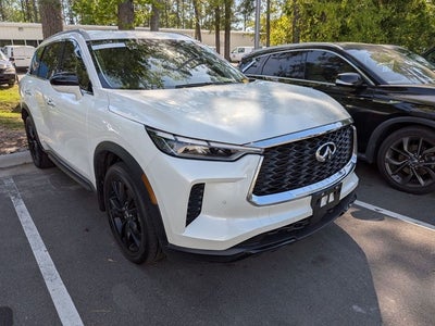 2023 INFINITI QX60 LUXE