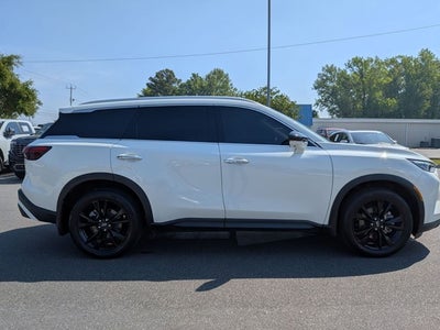 2023 INFINITI QX60 LUXE