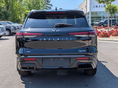 2023 INFINITI QX60 LUXE