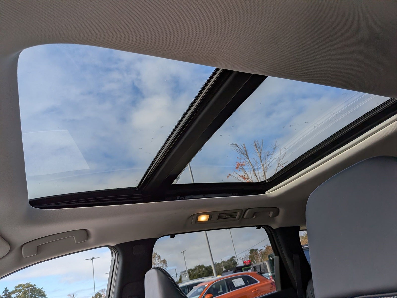 2022 INFINITI QX60 Sensory