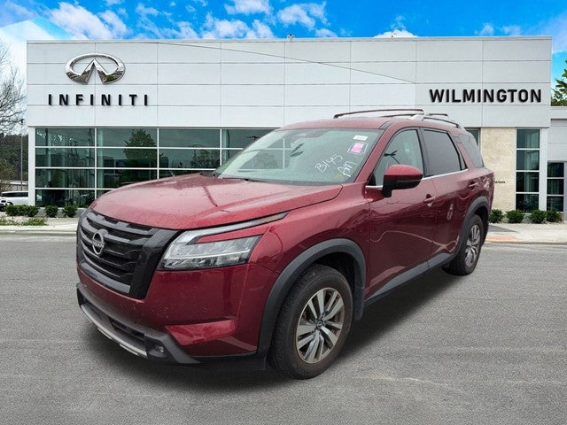 2022 Nissan Pathfinder SL