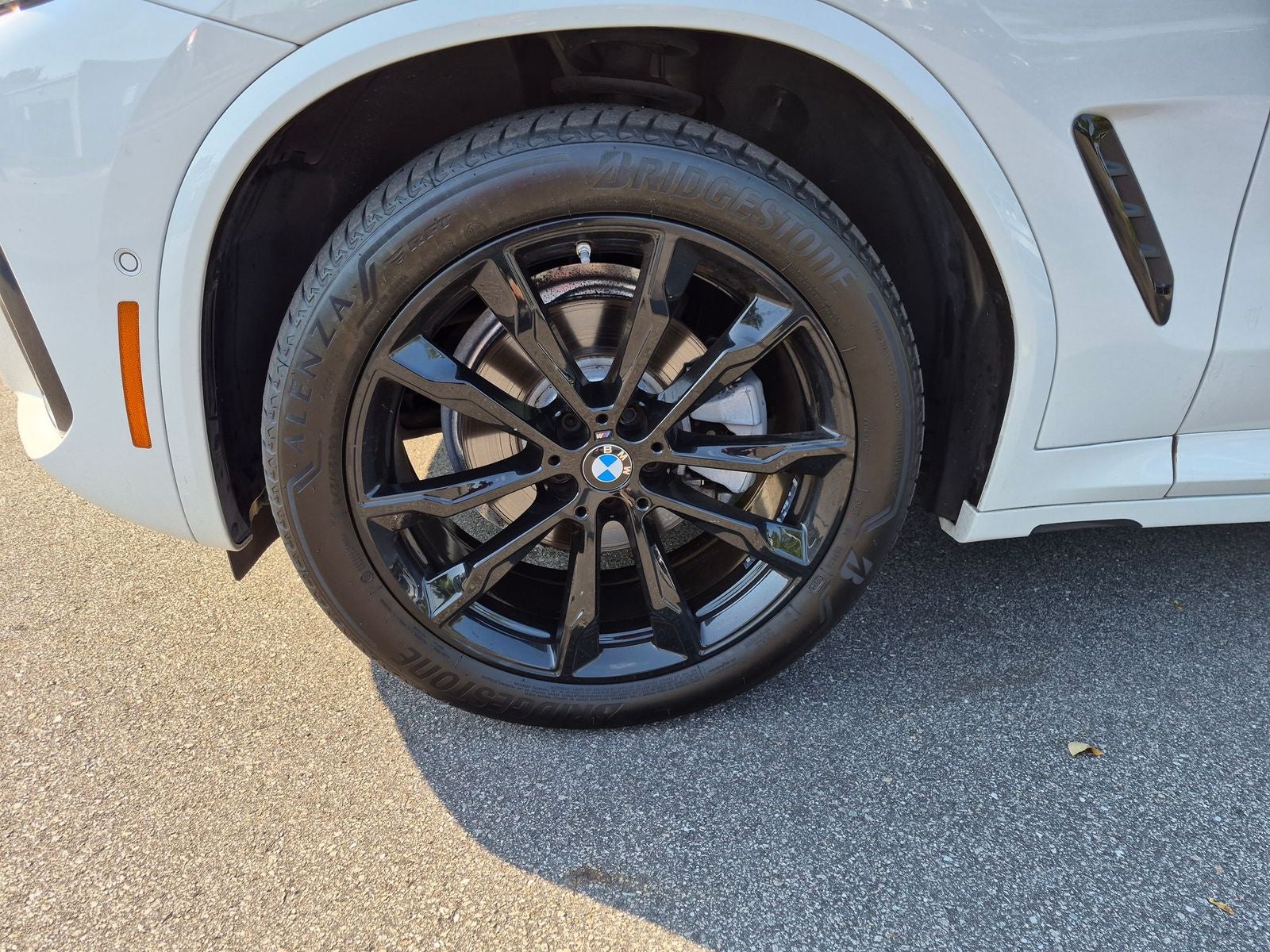 2023 BMW X4 xDrive30i
