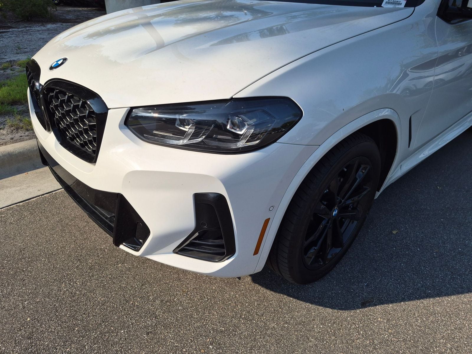 2023 BMW X4 xDrive30i