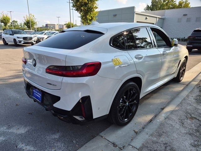 2023 BMW X4 xDrive30i