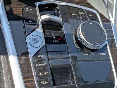 2025 BMW X6 xDrive40i