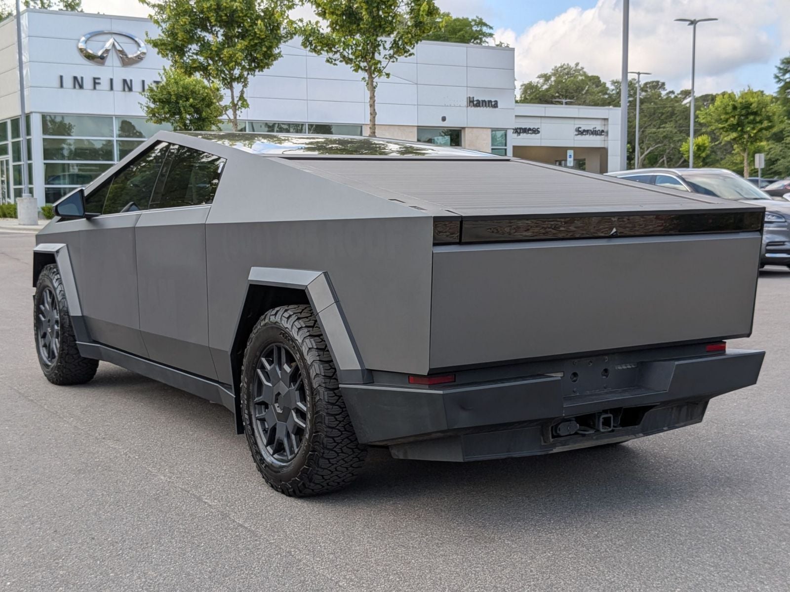 2025 Tesla Cybertruck Base