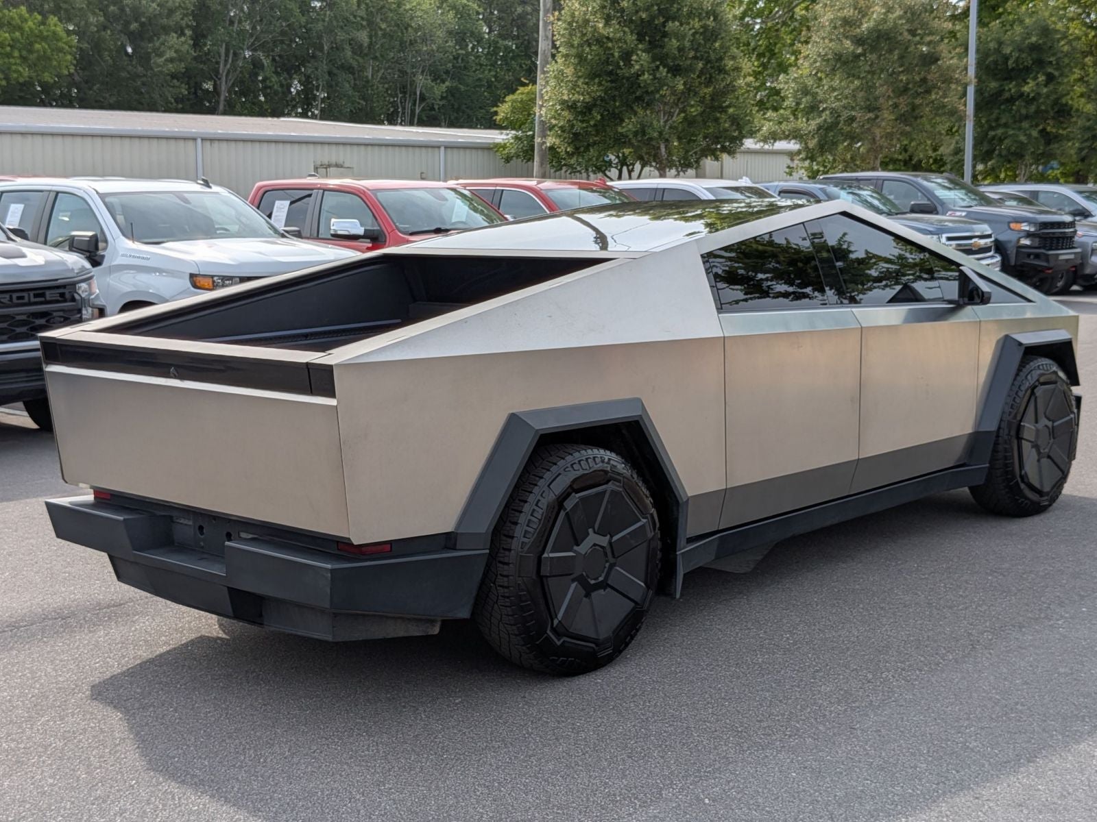 2024 Tesla Cybertruck Base
