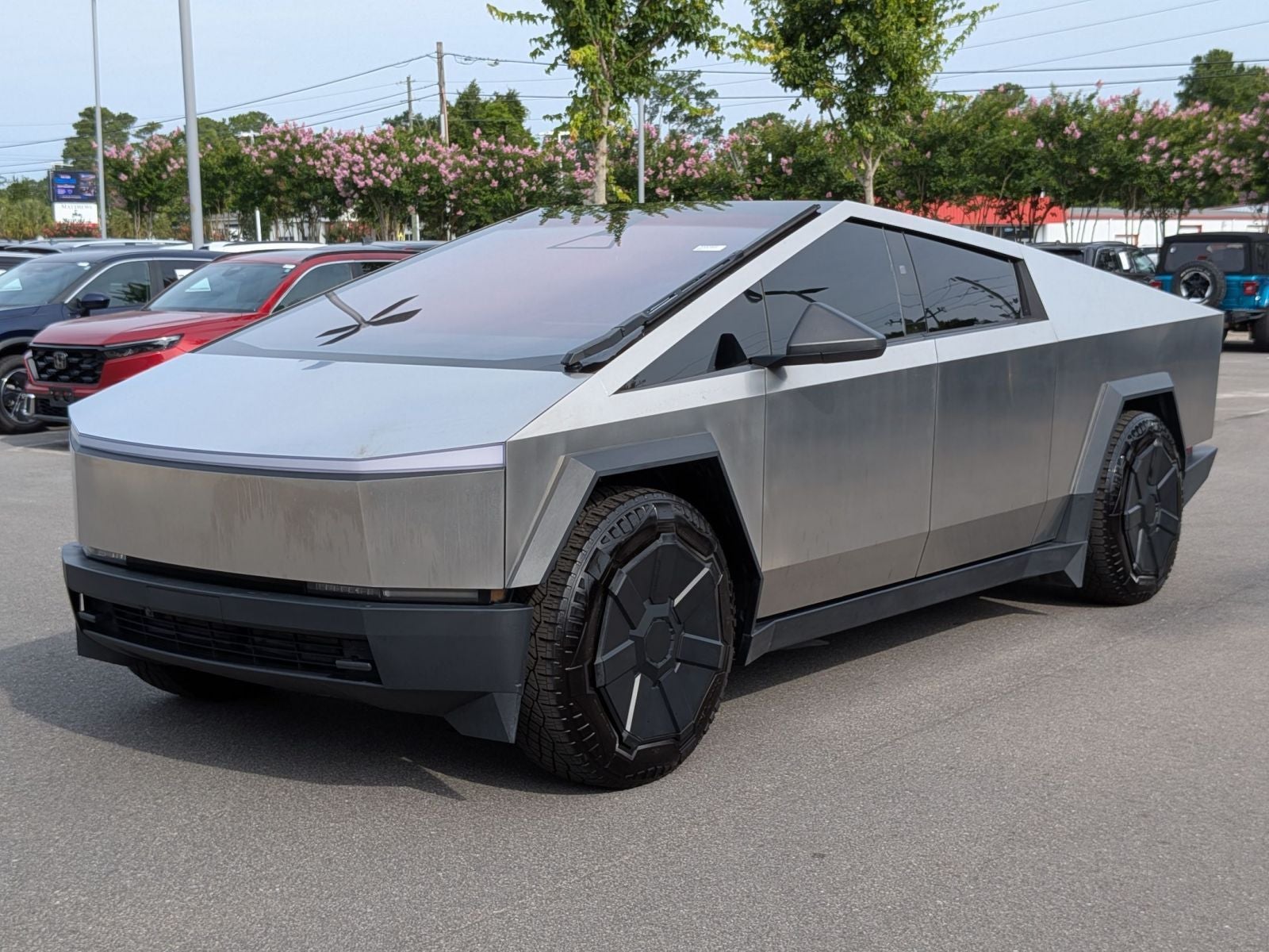 2024 Tesla Cybertruck Base
