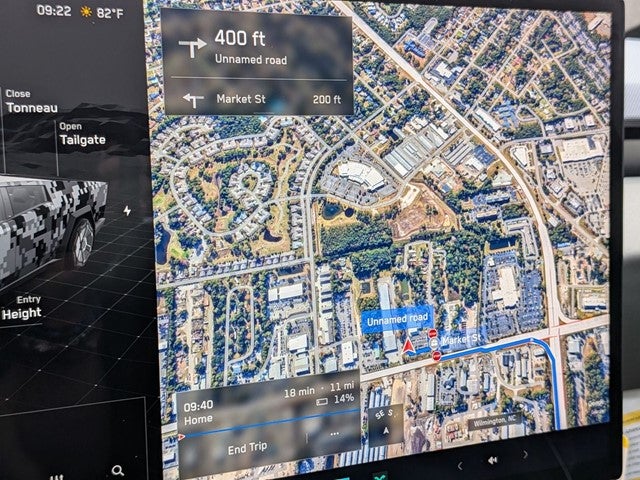 2024 Tesla Cybertruck Base