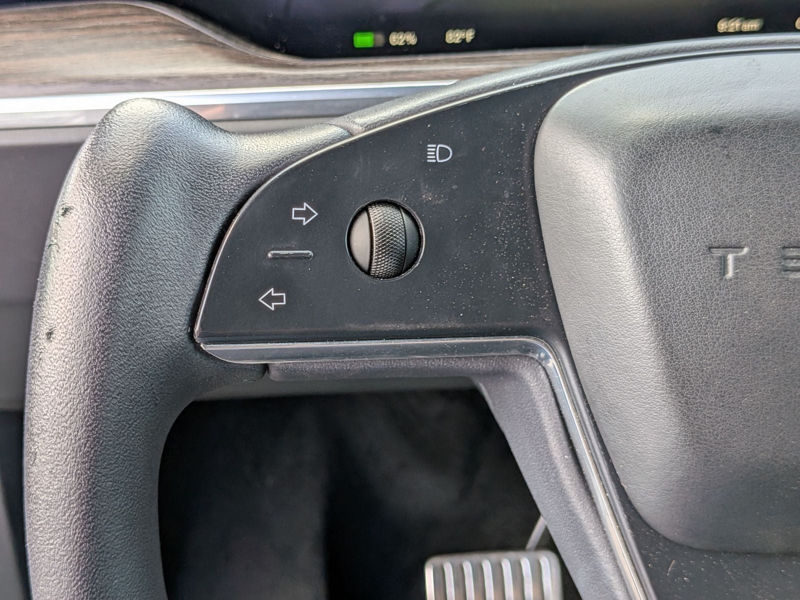 2022 Tesla Model X Base