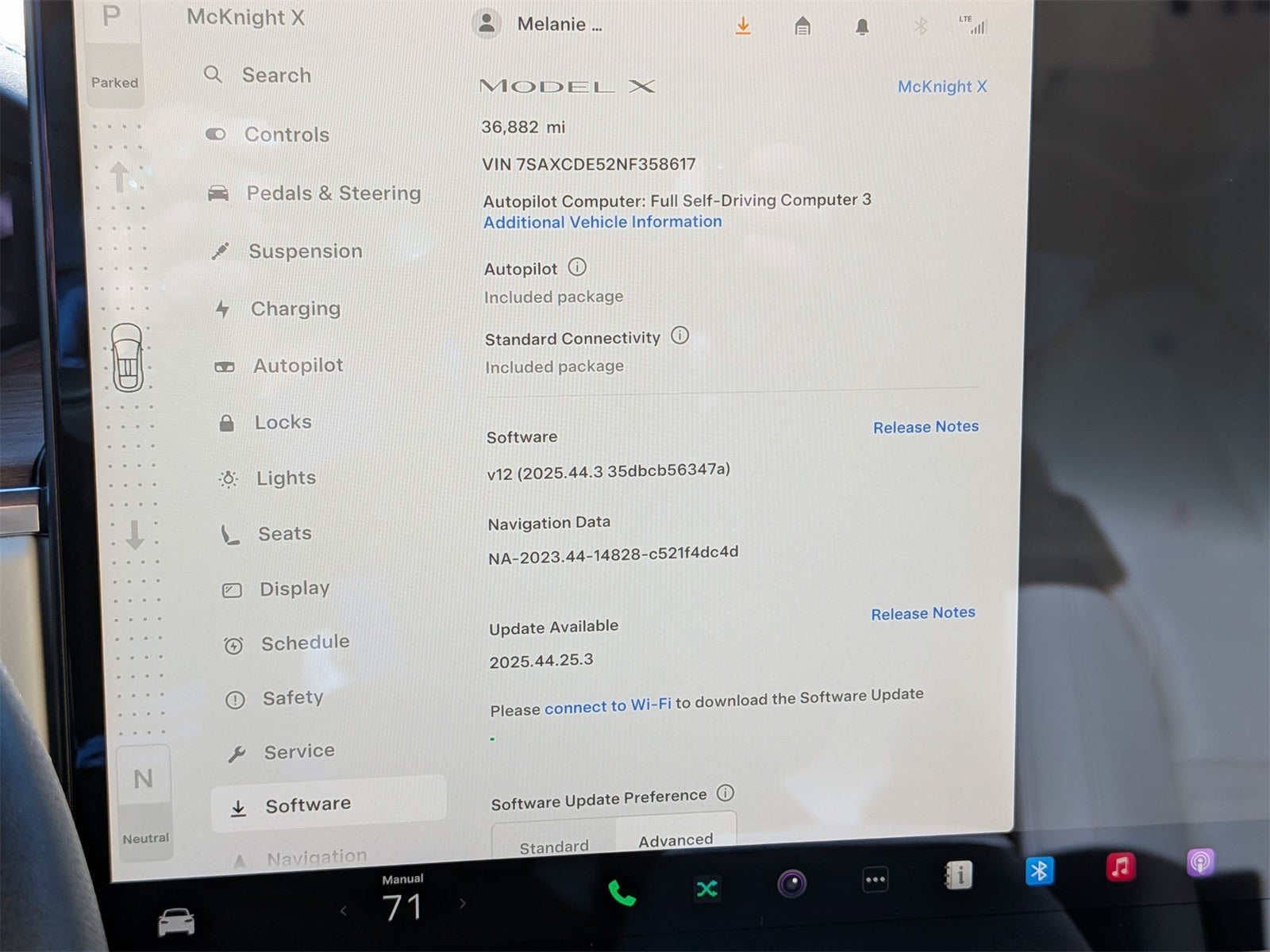 2022 Tesla Model X Base