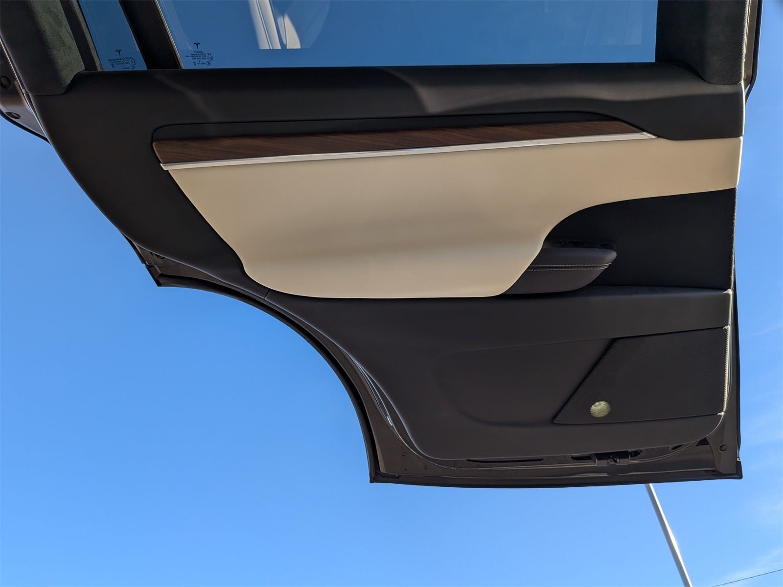 2022 Tesla Model X Base