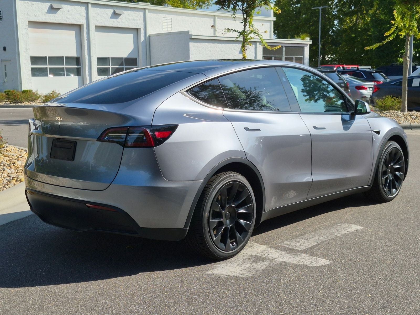 2025 Tesla Model Y Long Range