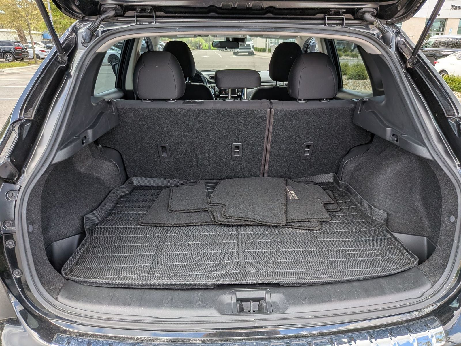 2022 Nissan Rogue Sport SV