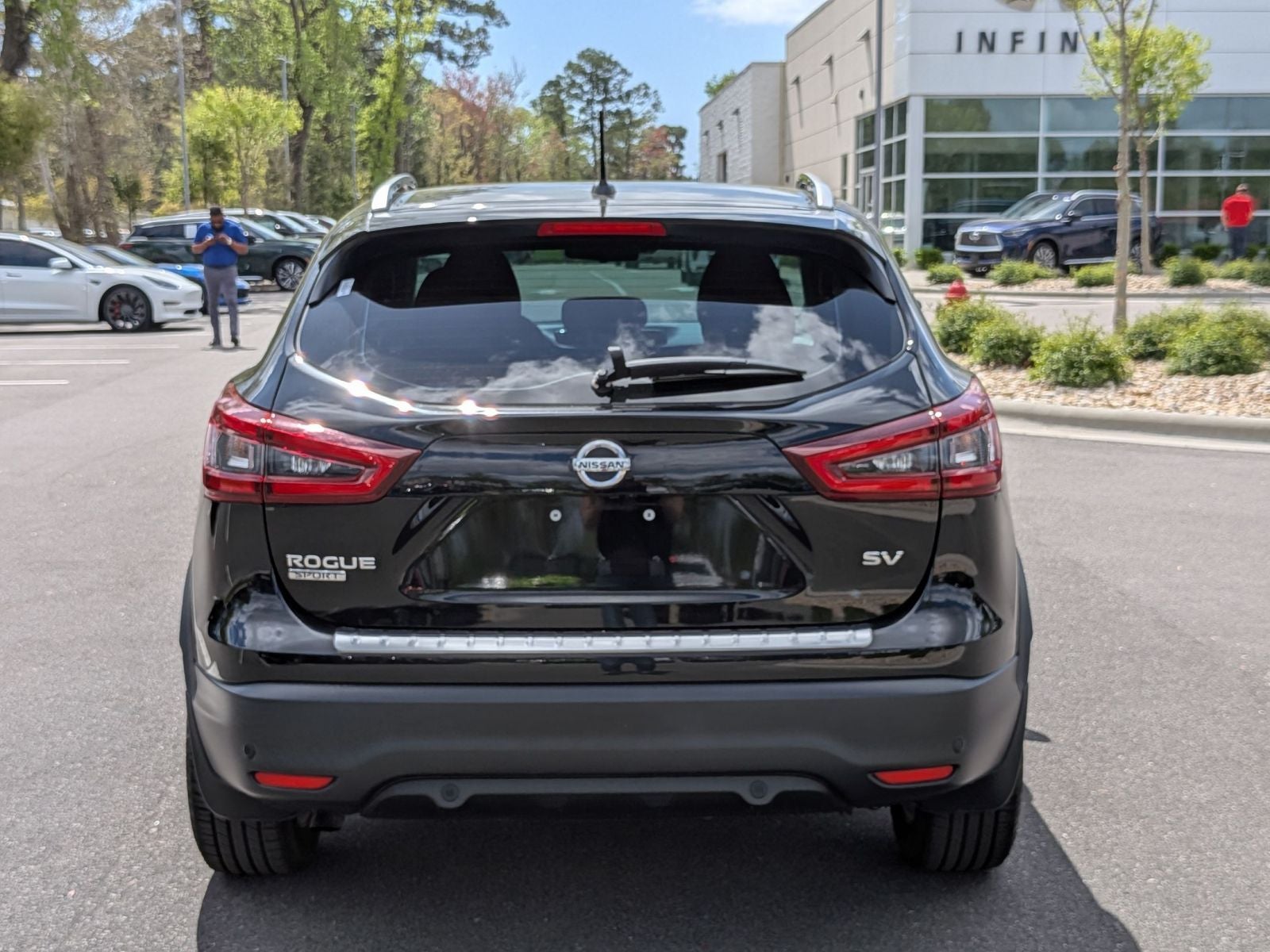 2022 Nissan Rogue Sport SV