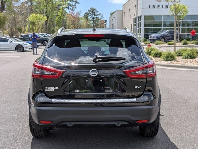 2022 Nissan Rogue Sport SV