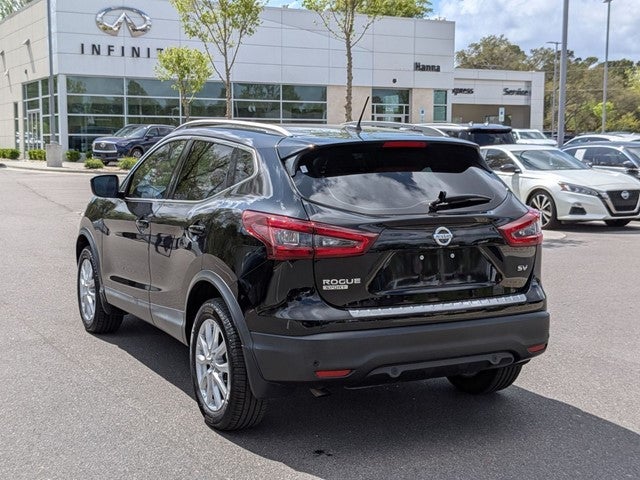2022 Nissan Rogue Sport SV