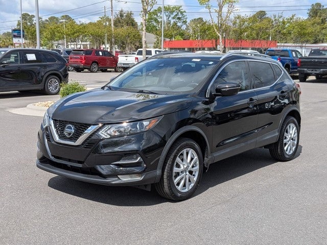 2022 Nissan Rogue Sport SV