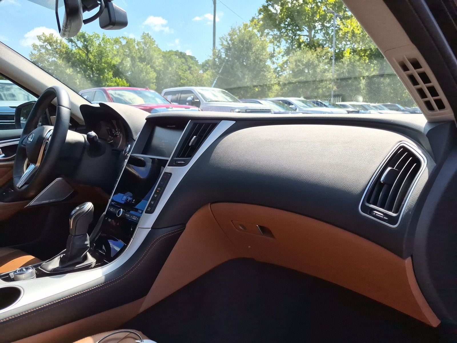 2023 INFINITI Q50 LUXE