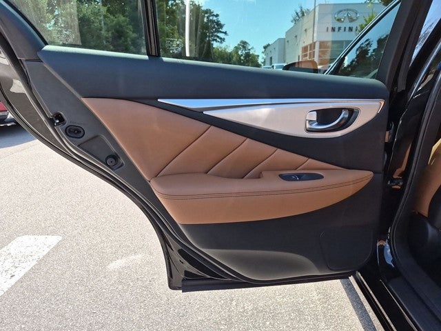 2023 INFINITI Q50 LUXE