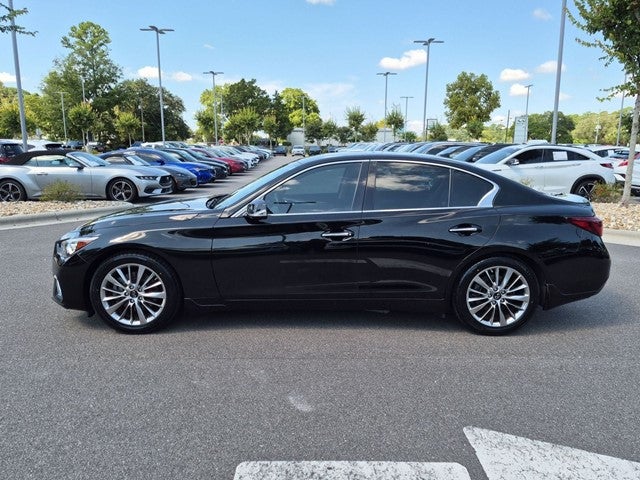 2023 INFINITI Q50 LUXE