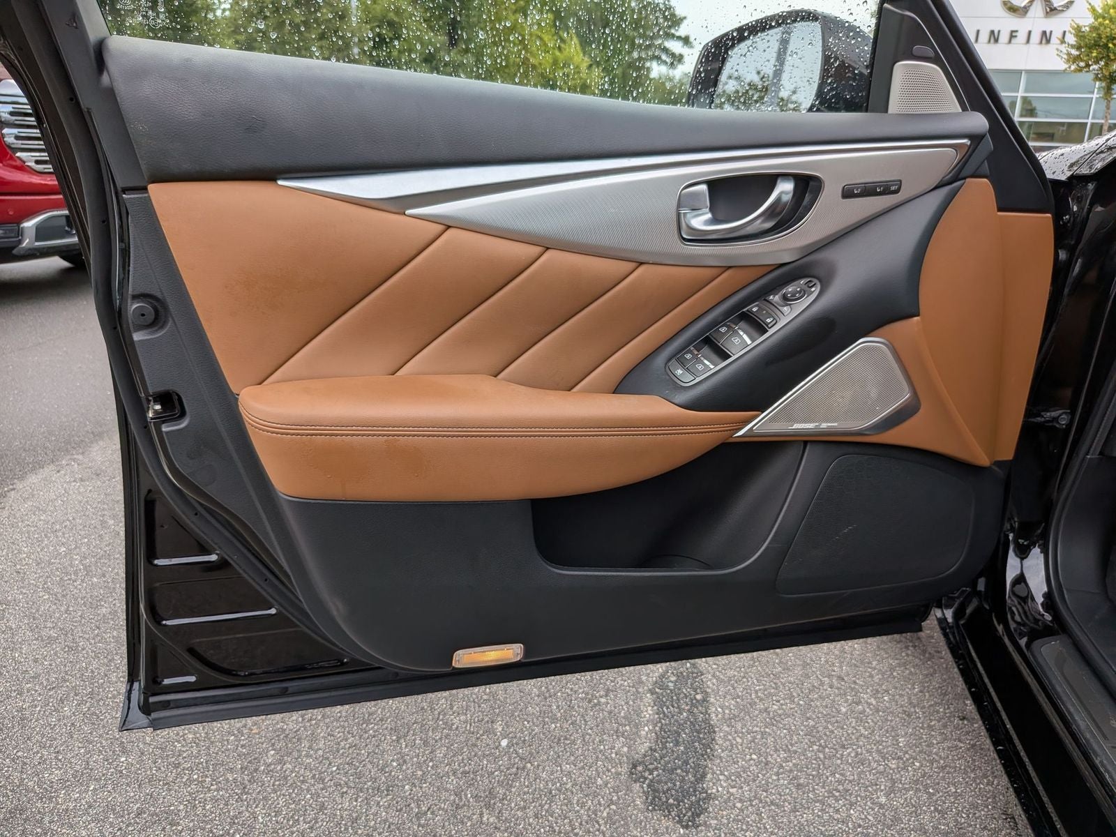 2023 INFINITI Q50 LUXE