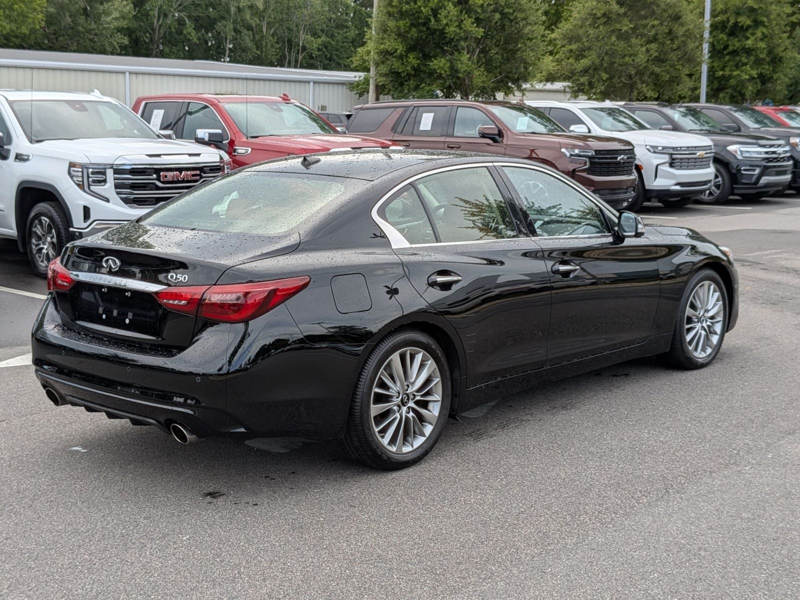 2023 INFINITI Q50 LUXE