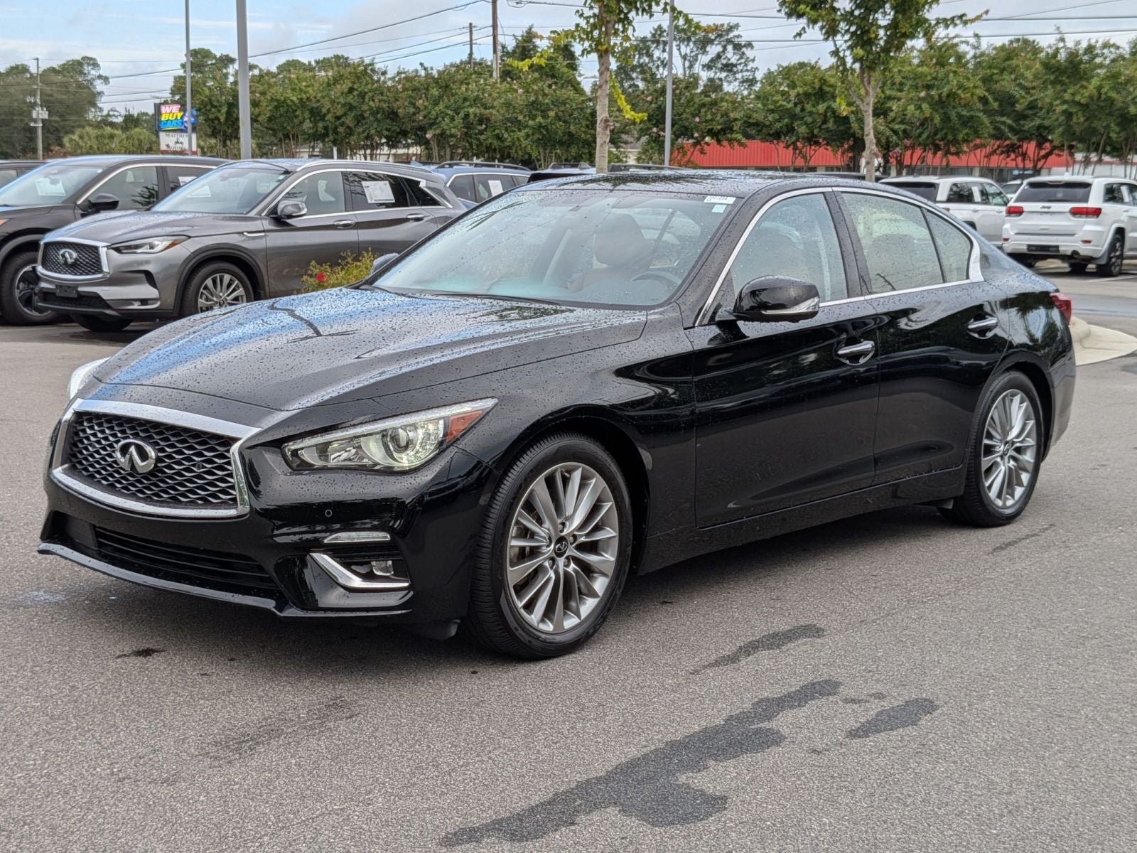 2023 INFINITI Q50 LUXE