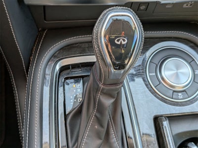 2023 INFINITI QX80 LUXE