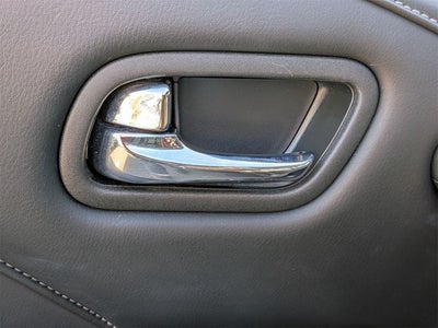 2023 INFINITI QX80 LUXE