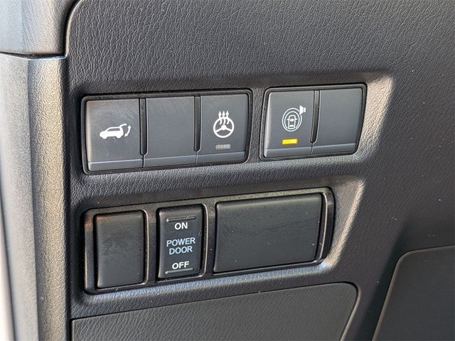 2023 INFINITI QX80 LUXE