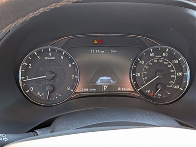 2023 INFINITI QX80 LUXE