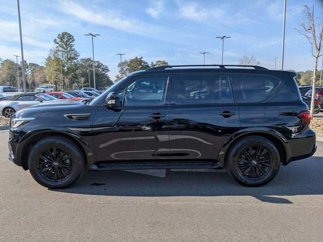 2023 INFINITI QX80 LUXE