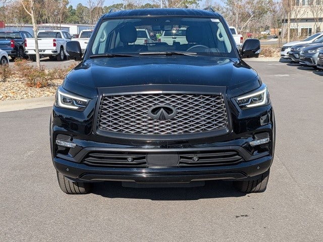 2023 INFINITI QX80 LUXE