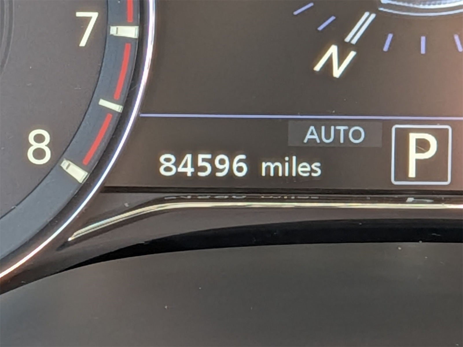 2021 INFINITI QX80 LUXE