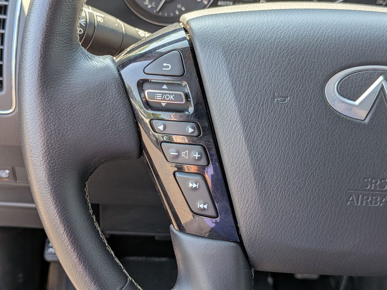 2024 INFINITI QX80 LUXE