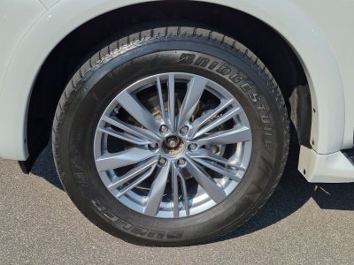 2023 INFINITI QX80 LUXE