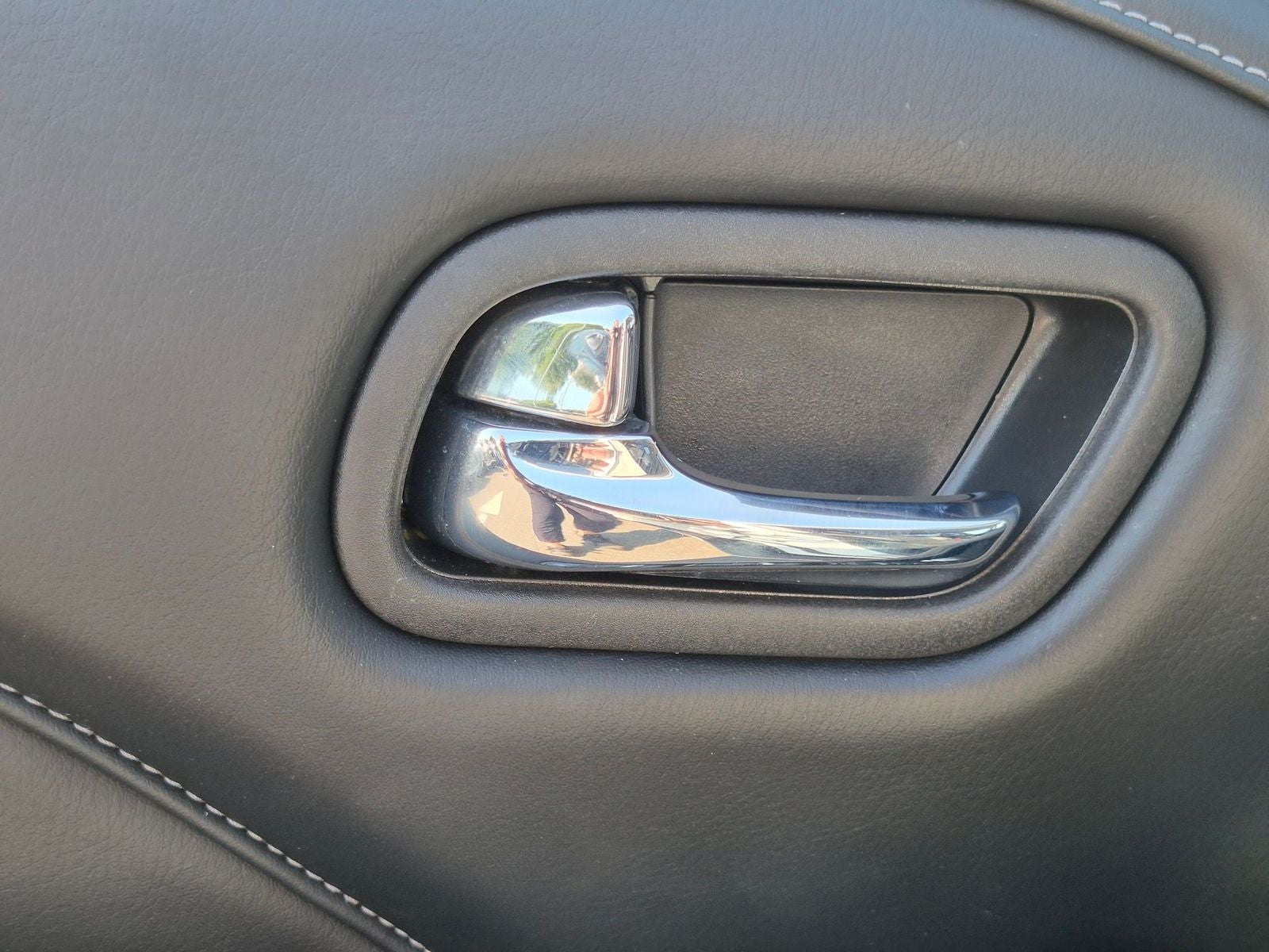 2023 INFINITI QX80 LUXE